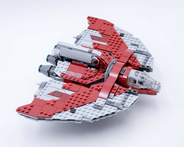 Review LEGO Star Wars 75362 Ahsoka Tano's T-6 Jedi Shuttle