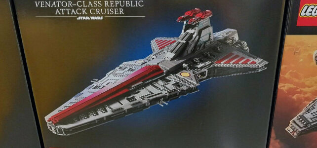 LEGO Star Wars 75367 Venator-Class Republic Attack Cruiser Ultimate Collector Series