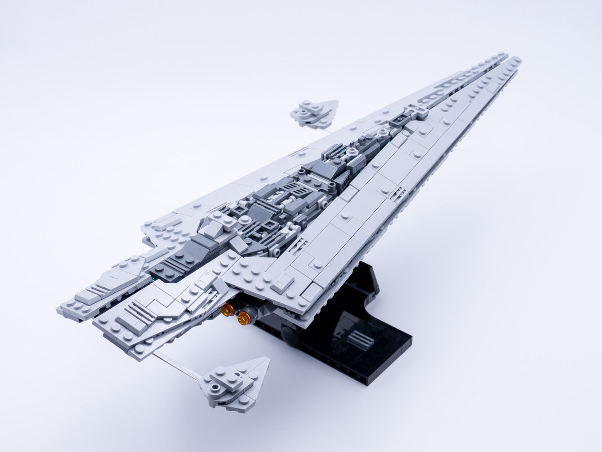 Review LEGO Star Wars 75356 Executor Super Star Destroyer - HelloBricks