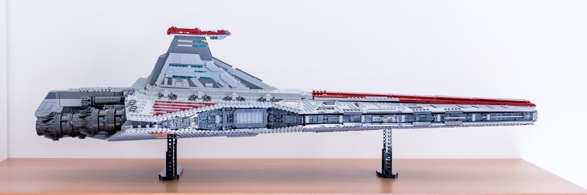 Star Wars Clone Wars Venator class Destroyer - HelloBricks