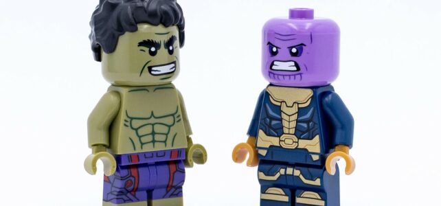 LEGO Hulk Thanos big heads