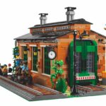 LEGO Bricklink Old Train Engine Shed