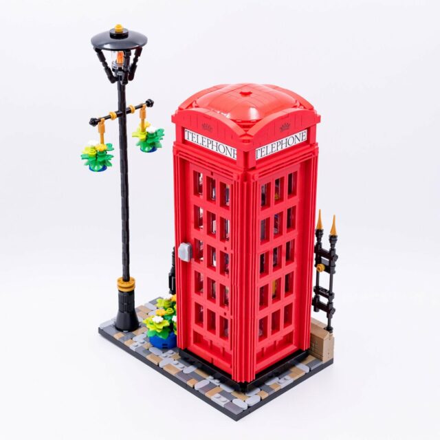 Review LEGO Ideas 21347 Red London Telephone Box