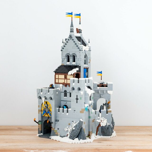 Review LEGO Bricklink Designer Program Series 1 : Mountain Fortress