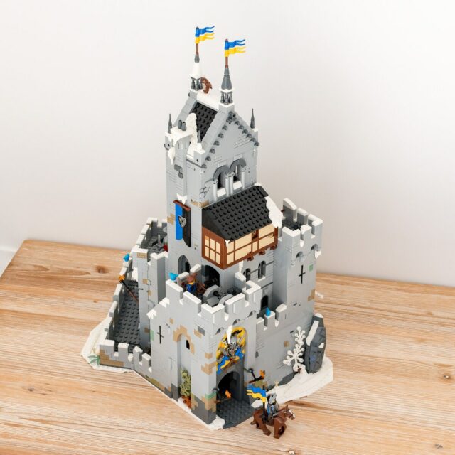 Review LEGO Bricklink Designer Program Series 1 : Mountain Fortress