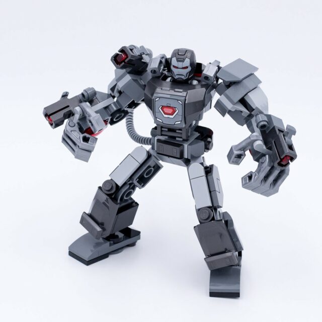 Review LEGO Marvel 76277 War Machine Mech Armor