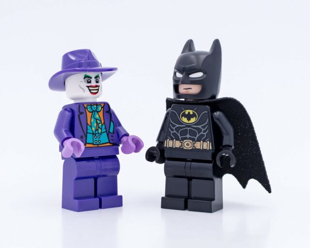 Review LEGO DC Comics 76265 Batwing: Batman vs. The Joker