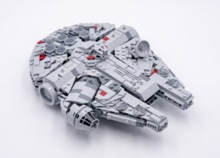 Review LEGO Star Wars 75375 Millennium Falcon