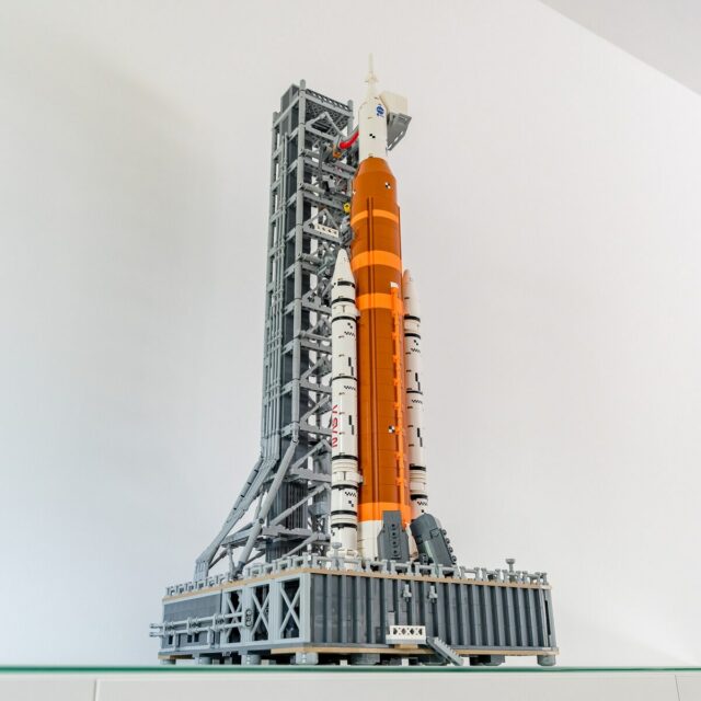 Review LEGO Icons 10341 NASA Artemis Space Launch System