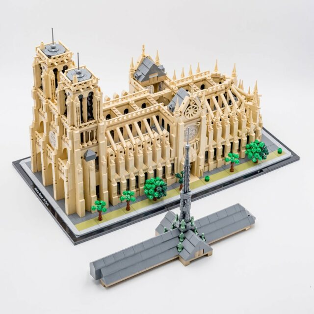 Review LEGO Architecture 21061 Notre-Dame de Paris