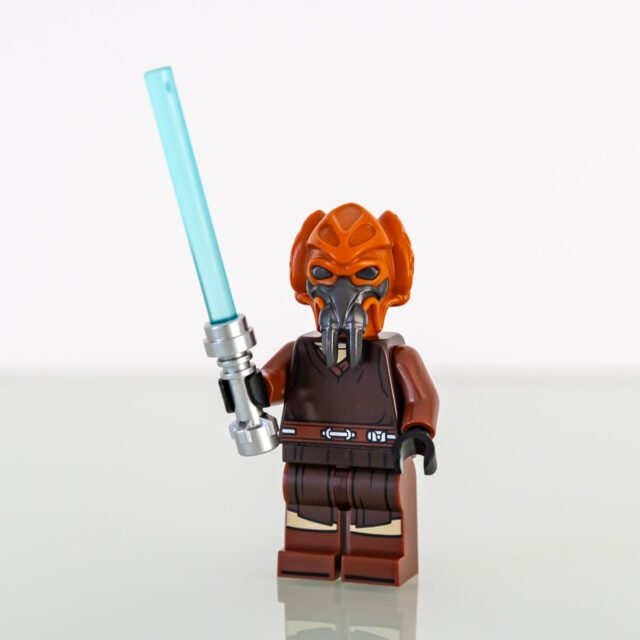 Review LEGO Star Wars 75400 Plo Koon's Jedi Starfighter Microfighter