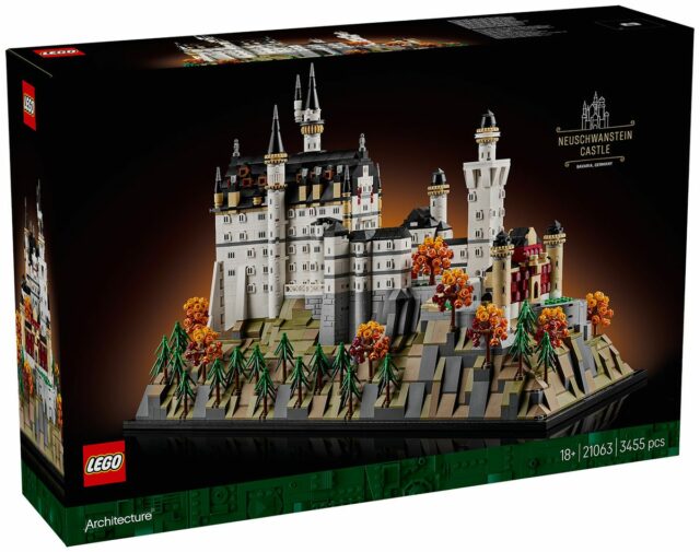 LEGO Architecture 21063 Neuschwanstein Castle