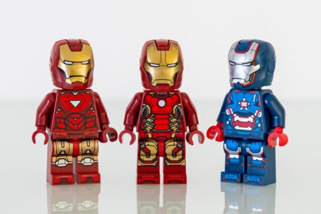 Review LEGO Marvel 76315 Iron Man's Laboratory: Hall of Armor