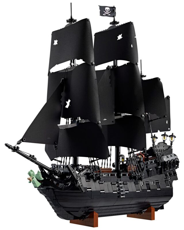 LEGO Icons 10365 Captain Jack Sparrow's Pirate Ship : le Black Pearl
