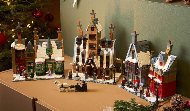 LEGO Harry Potter 76457 Hogsmeade Village - Collectors' Edition