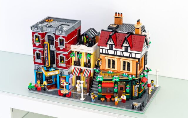 Review LEGO Icons 10350 10312