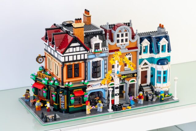 Review LEGO Icons 10350 10270