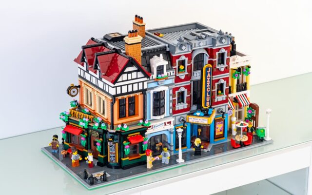 Review LEGO Icons 10350 10312