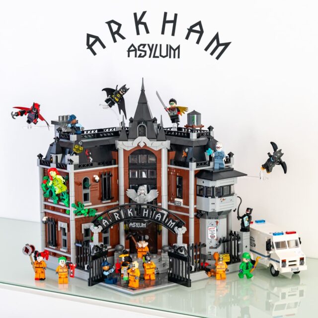 Review LEGO DC 76300 Batman: Arkham Asylum