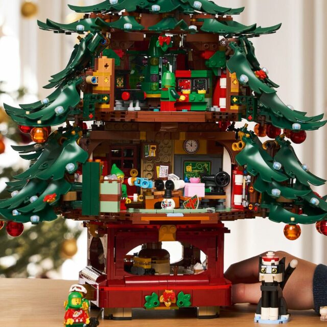 LEGO 41843 Family Christmas Tree