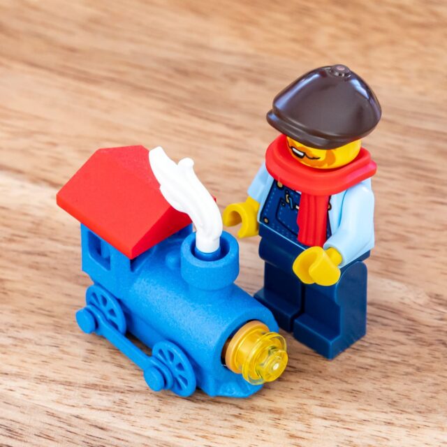 Review LEGO Icons 10361 Holiday Express Train (Winter Village 2025)