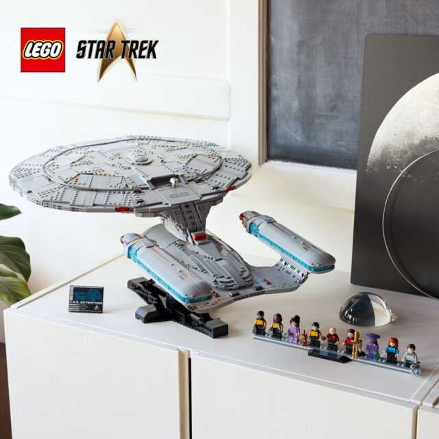 LEGO Icons 10356 Star Trek U.S.S. Enterprise NCC-1701-D