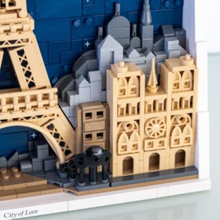 Review LEGO Architecture 21064 Paris - City of Love