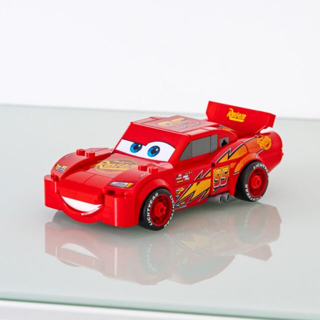Review LEGO Speed Champions 77255 Lightning McQueen