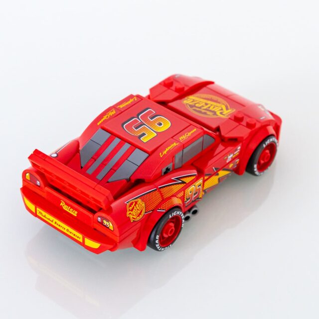 Review LEGO Speed Champions 77255 Lightning McQueen