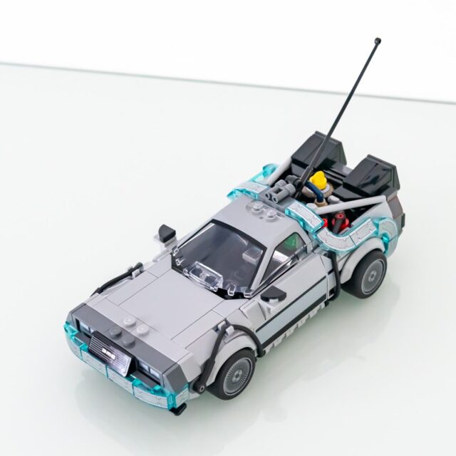 Review LEGO Speed Champions 77256 Time Machine from Back to the Future DeLorean