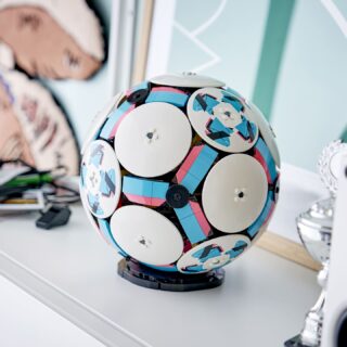 LEGO Editions 43019 Football - 3D Display Model