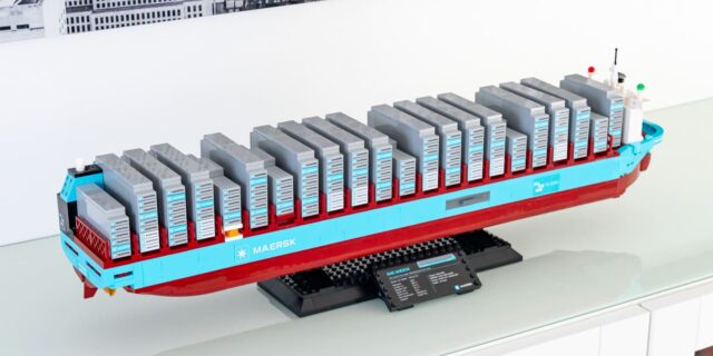 Review LEGO 40955 Maersk Dual-Fuel Container Vessel