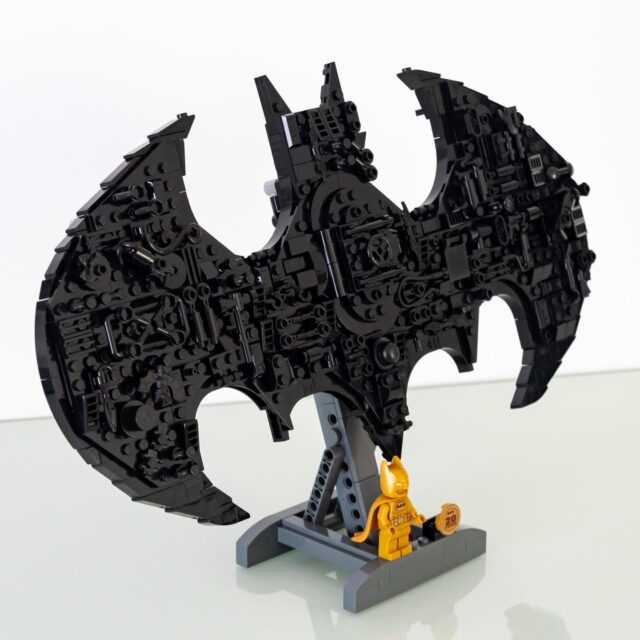 Review LEGO DC 76330 Batman Logo