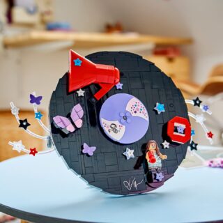 LEGO Editions 43028 Olivia Rodrigo’s Vinyl