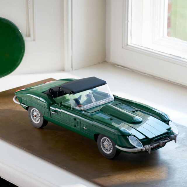LEGO Icons 11381 Jaguar E-Type
