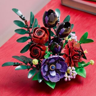LEGO Botanicals 11513 Dark Flower Arrangement