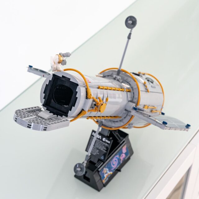 Review LEGO Icons 11382 Hubble Space Teslescope