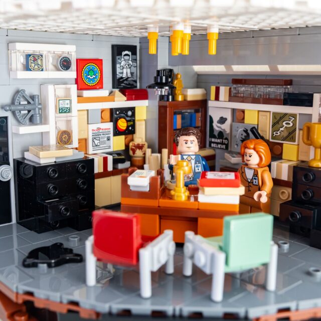 Review LEGO Ideas 21369 The X-Files