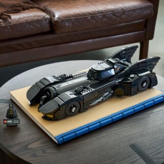 LEGO DC Batman 76355 Batman Returns Batmobile