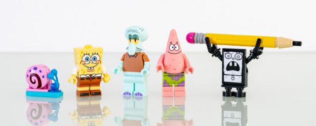 Review LEGO Icons 11386 SpongeBob SquarePants: Bikini Bottom