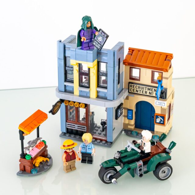 Review LEGO One Piece 75642 Showdown with Captain Smoker
