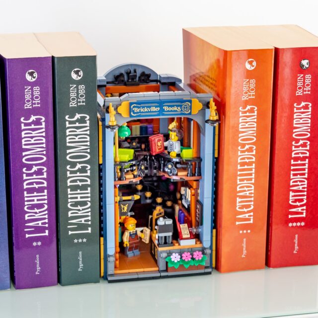 Review LEGO Icons 11379 Bookshop: Book Nook