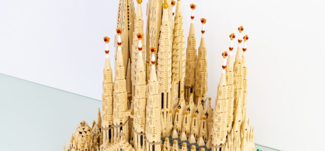 Review LEGO Architecture 21065 Sagrada Família