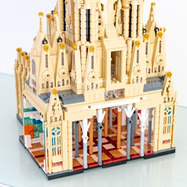 Review LEGO Architecture 21065 Sagrada Família