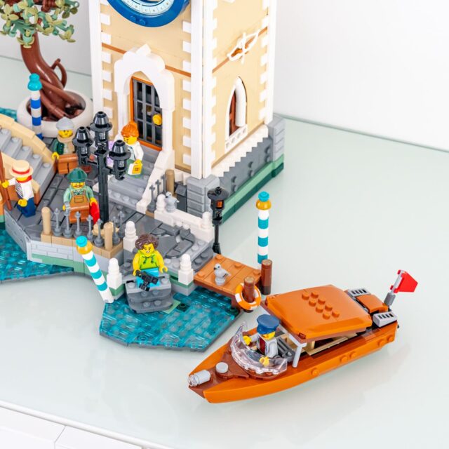 Review LEGO Icons 11388 Venetian Neighbourhood